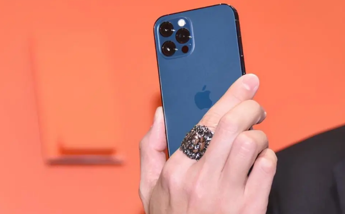 乐业苹果手机维修分享iPhone12系列重启方法教程 